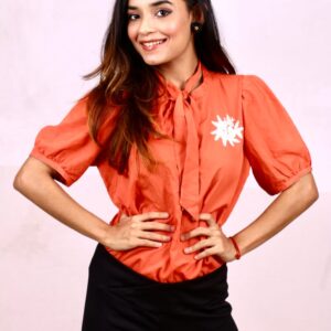 Peach knotted top